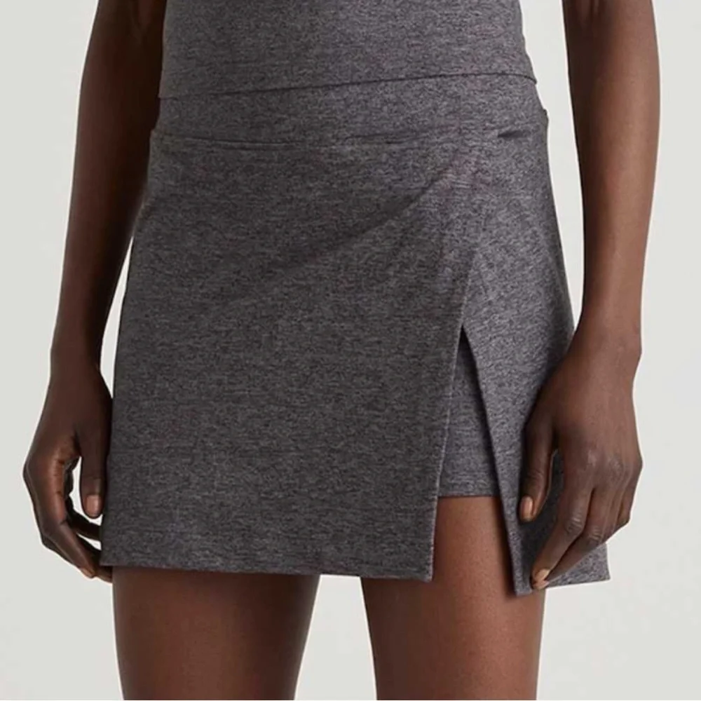 Quince Ultra Side slit skort Heather navy blue size small - Picture 6 of 6